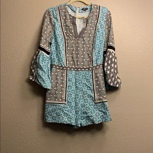 Bell sleeve romper